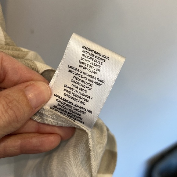 Velvet By Graham & Spencer Katy Striped V-Neck Linen Top - Picture 7 of 9